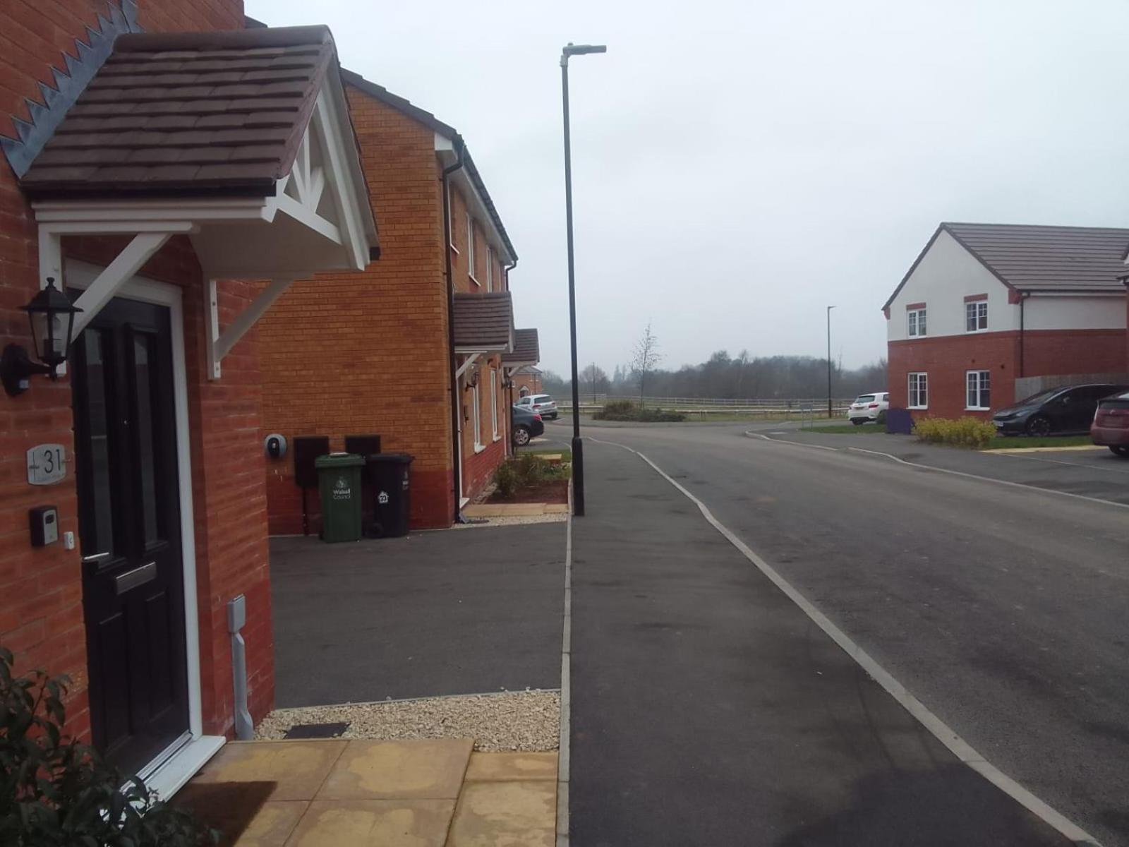 Cosy Stay In Walsall By Ideal Home Bloxwich Kültér fotó