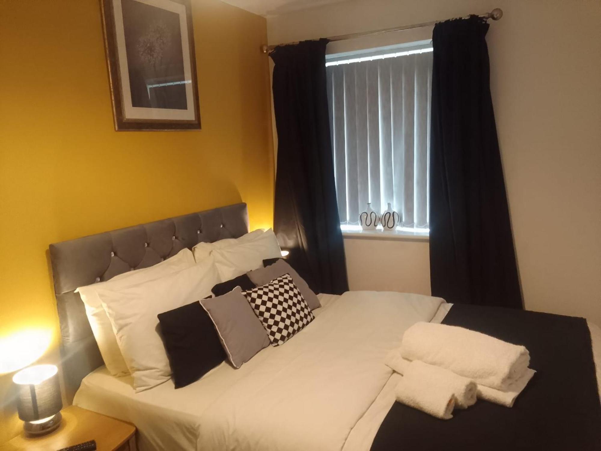 Cosy Stay In Walsall By Ideal Home Bloxwich Kültér fotó