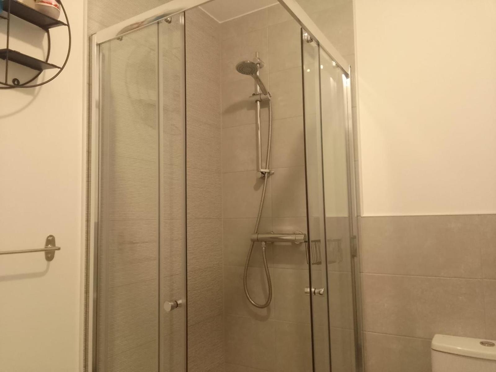 Cosy Stay In Walsall By Ideal Home Bloxwich Kültér fotó