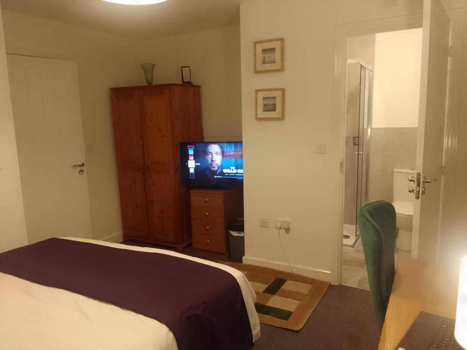 Cosy Stay In Walsall By Ideal Home Bloxwich Kültér fotó